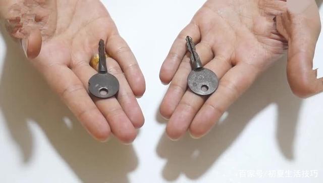 Is the rusty key on the keychain?Just do this, remove rust! news 图1张