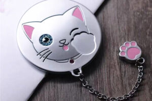 Creative cat claw makeup mirror customization