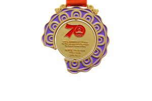 Gold Chang Healthy Running medal