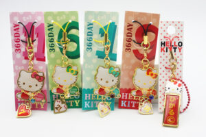 Hello Kitty to hang on the rope