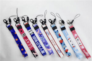 Why do so many people use custom lanyards?