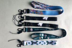 Thermal transfer printing lanyard (104)