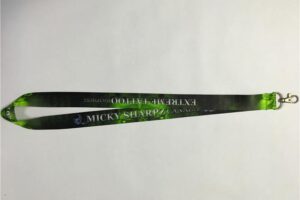 Thermal transfer printing lanyard (73)