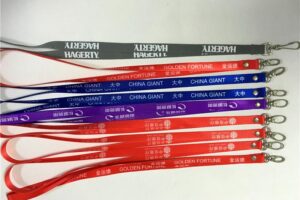 Thermal transfer printing lanyard (70)