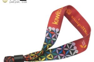 Custom heat transfer wristband