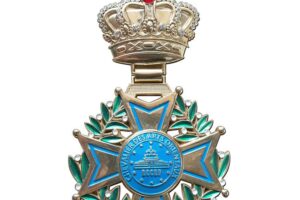 Medal and medallion