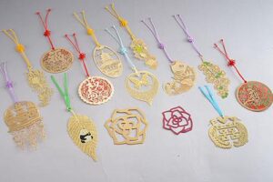 Make bookmarks in custom design