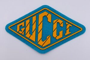Felt cloth pressing adhesive