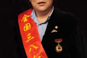 Congratulations to Zheng Xiaoai for winning the honorary title of “National March eighth Red Flag Bearer”