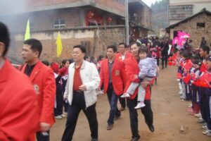 “Hualin” and “Hua-Xiang” joint Education – Longchuan Lion Love Walk
