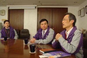 Representatives of the project management team of shenzhen Lions Club low vision rehabilitation System visited Hong Kong Society for the blind