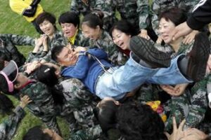 Hong Lai Service team: held the eighth regular meeting to celebrate the march eighth festival