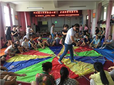 Cross-border cooperation focuses on the mental health of left-behind children news 图2张