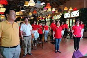 Dragon City Service Team: hold the third regular meeting of 2017-2018