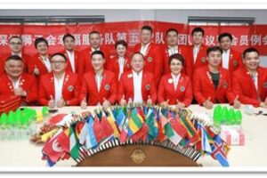 Happy Service Team: Hold the fifth team meeting and regular meeting of 2018-2019