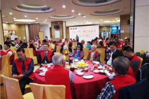 Caring for returned overseas Chinese sympathy and warmth