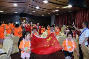 Along the way, the Hualin Service team held the inauguration ceremony for the new leadership of the year 2020-2021