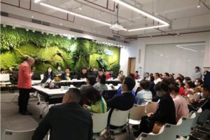 Learning excellent and good example – Lion Enterprise learning exchange into Huada Group