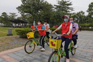 Shenzhen Evening News | Visually impaired people in Shenzhen participate in the “Cycling Let me Fly” themed public welfare activity