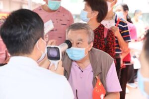 The “Care for the Elderly • Bright Eyes” campaign was launched to “shine” the eyes of the elderly