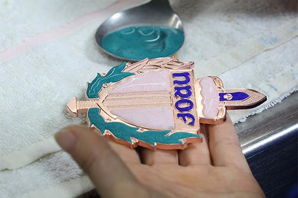 Medal customization: gold, silver, nickel plating which is better? -IMK Gift LAPEL PIN badge factory